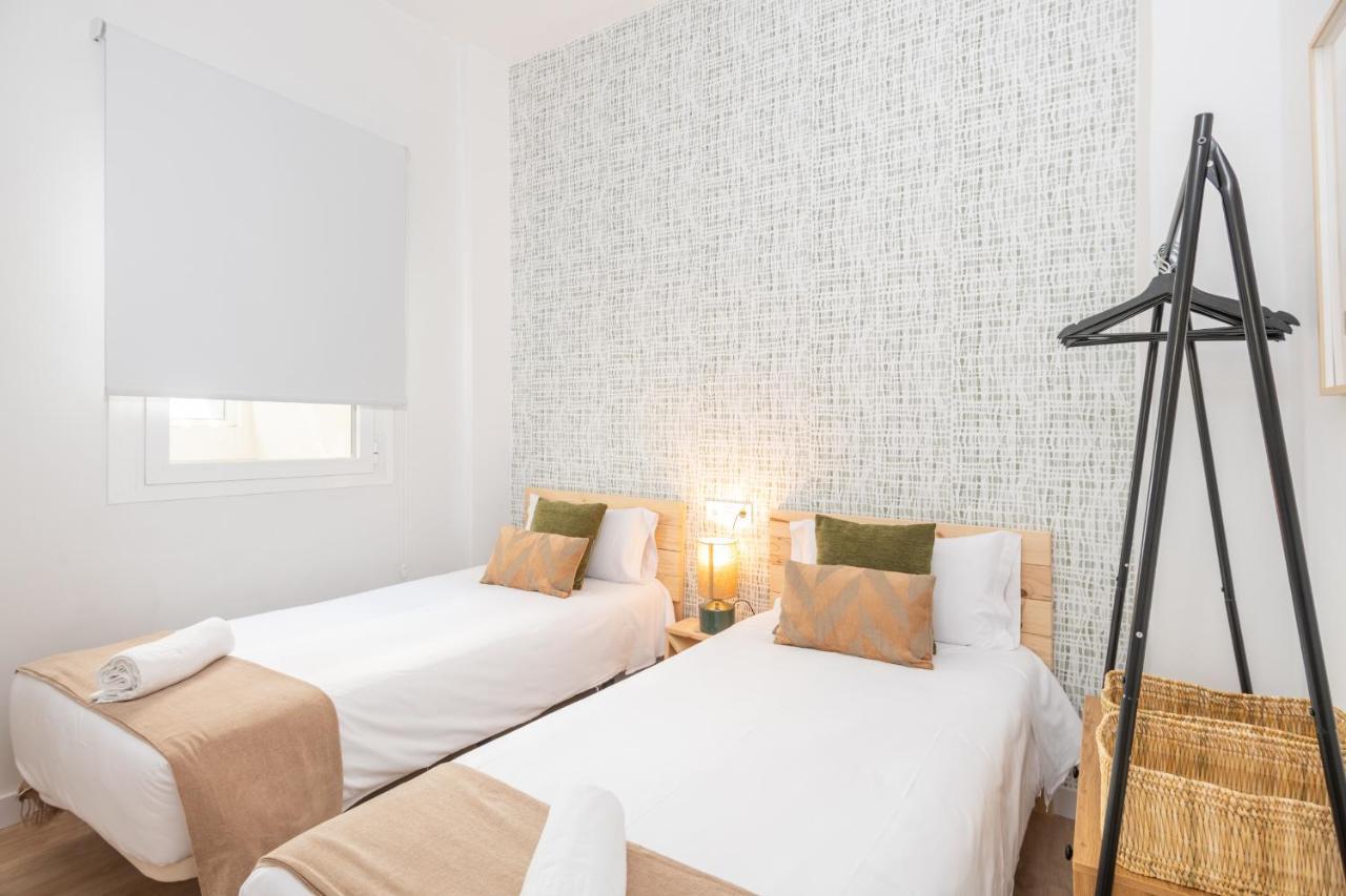 Apartamentos Luna Suites Palacio Dorita Гранада Экстерьер фото
