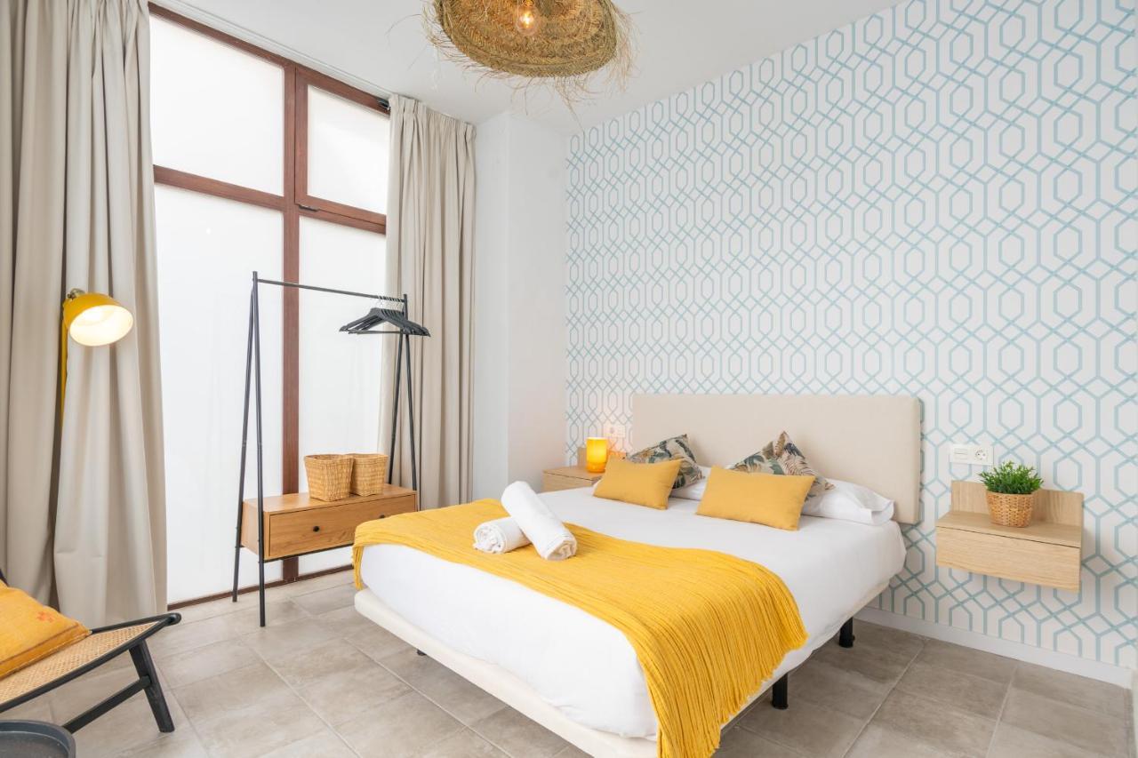 Apartamentos Luna Suites Palacio Dorita Гранада Экстерьер фото